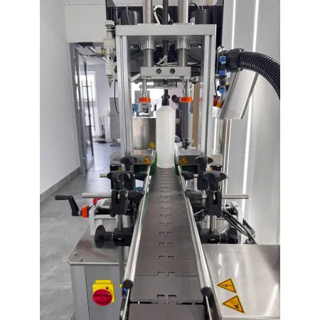 Zakręcarka automatyczna rolkowa CS-3000-10